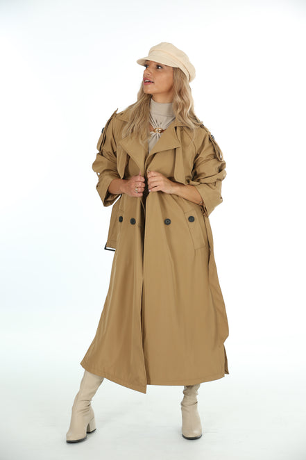 Langer Trenchcoat mit Bindegürtel – Camel